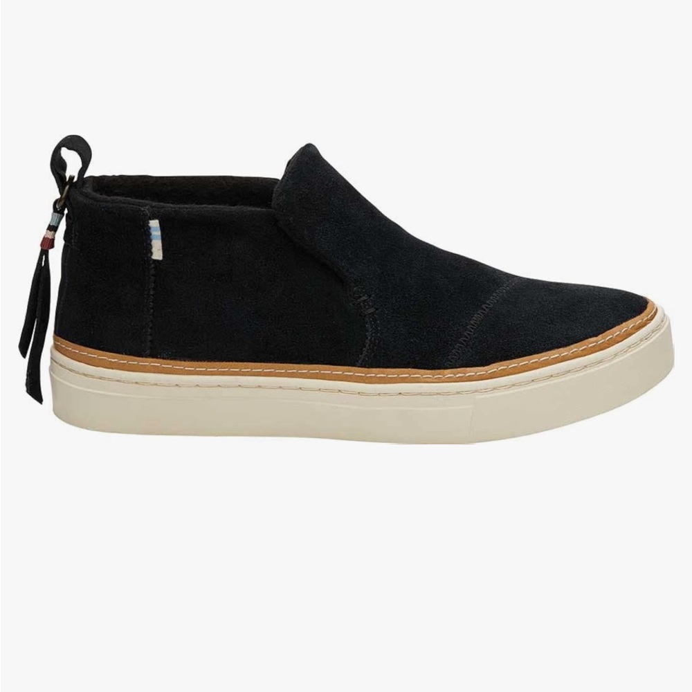 The TOMS® Paxton Slip on shoe. NIB 8 1/2